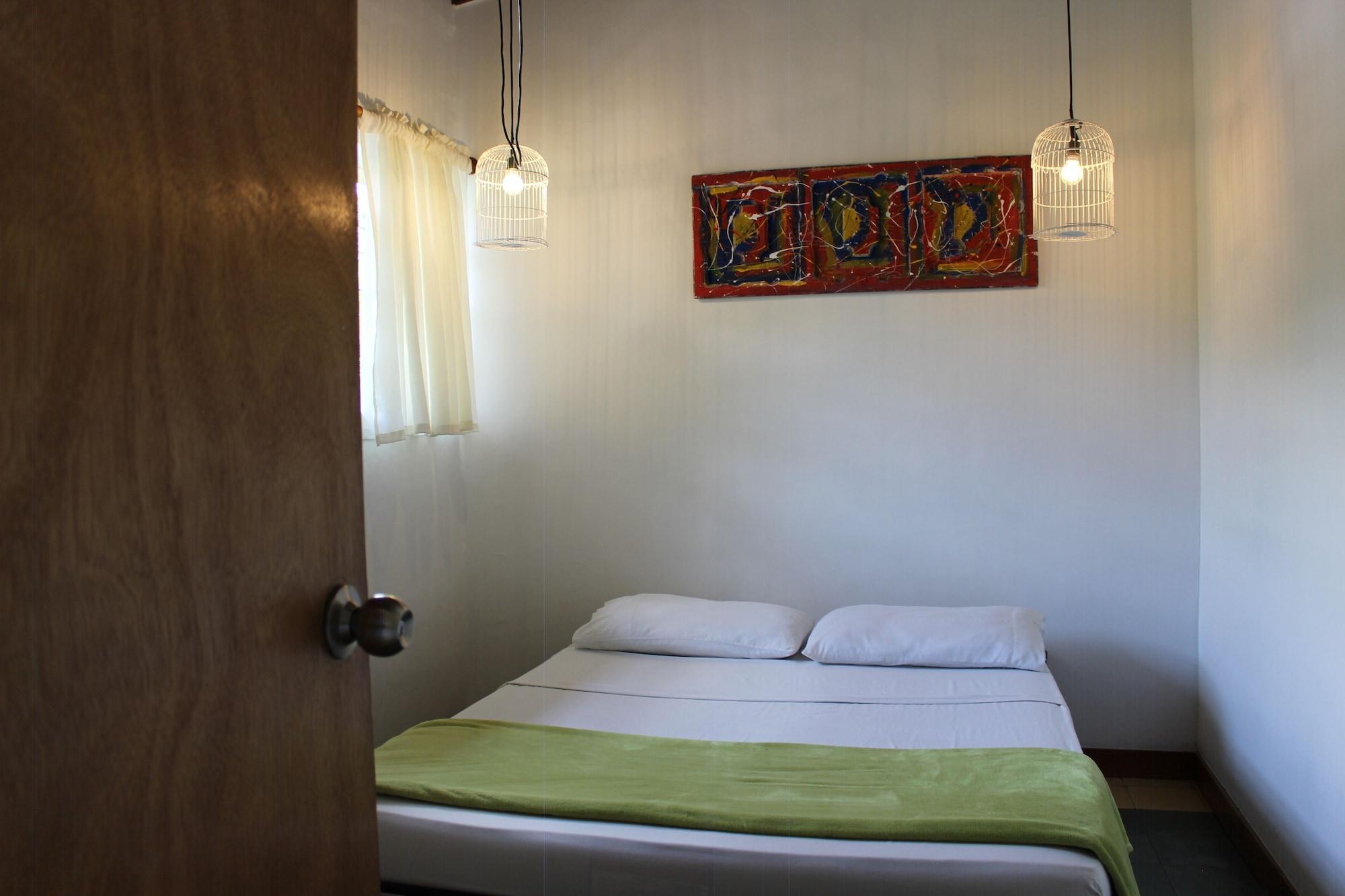 Hostal Casa Estacion Medellín Dış mekan fotoğraf