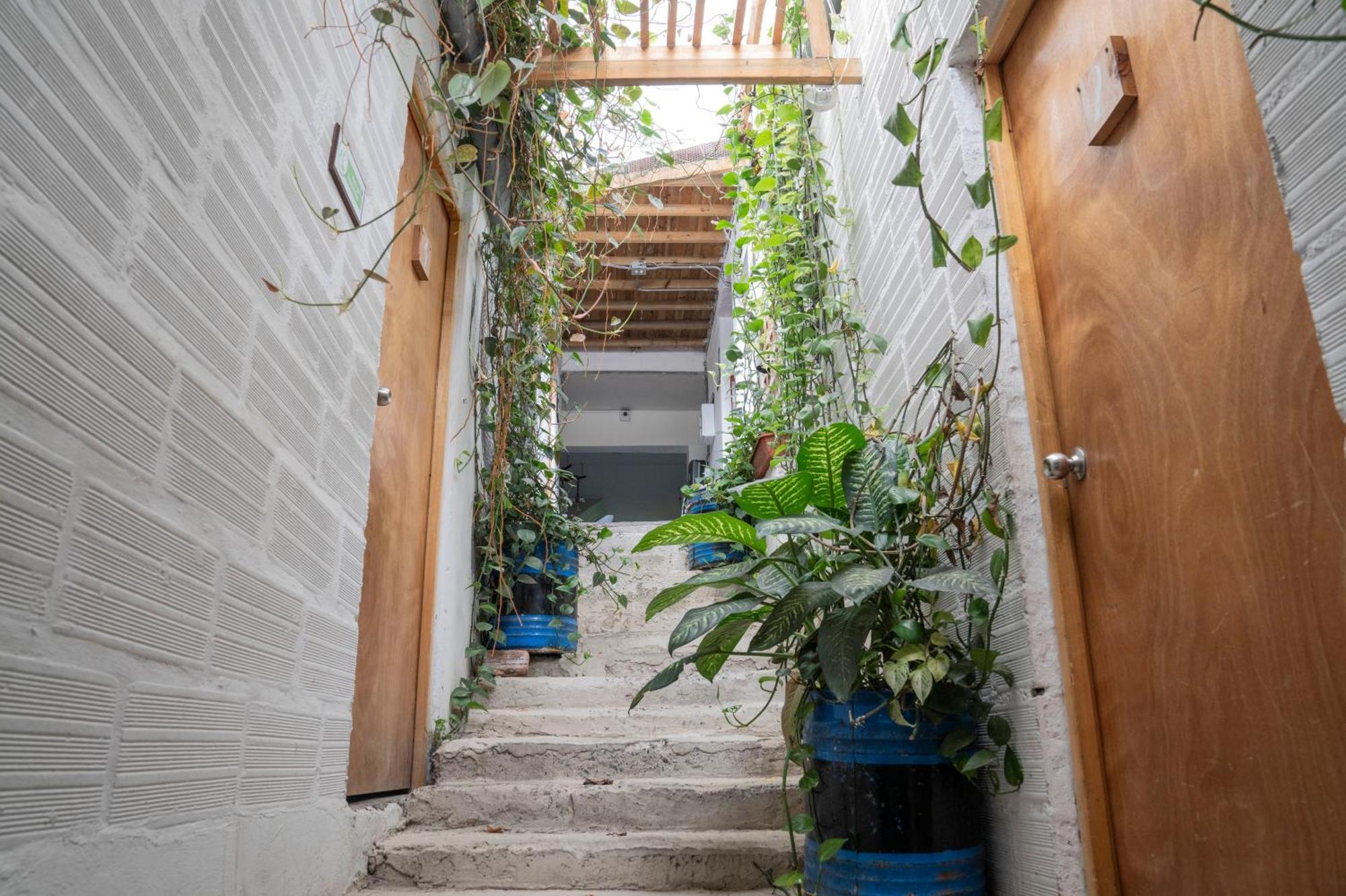 Hostal Casa Estacion Medellín Dış mekan fotoğraf